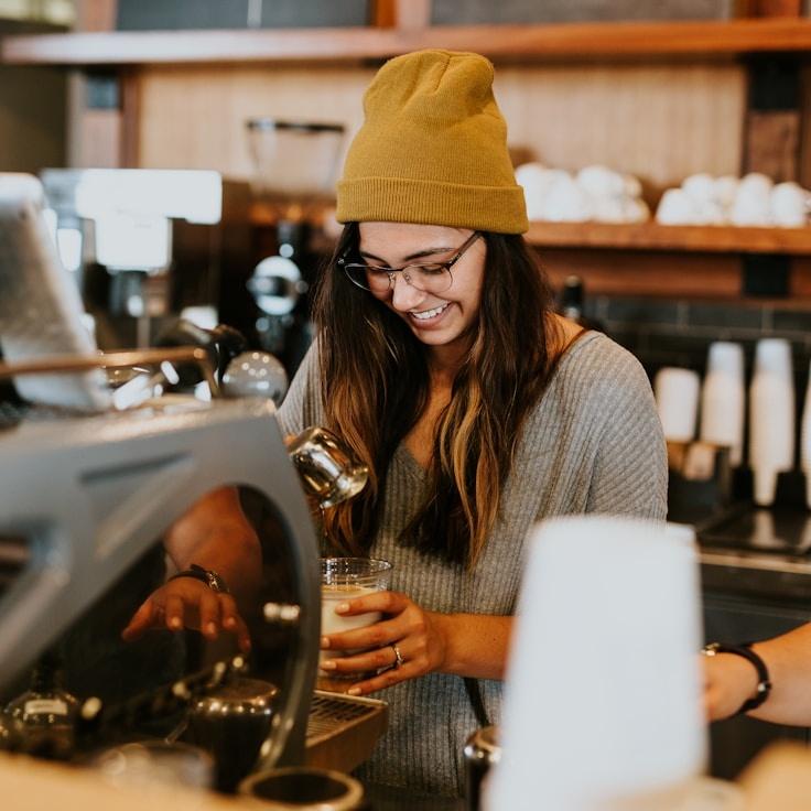 BrewNest Café